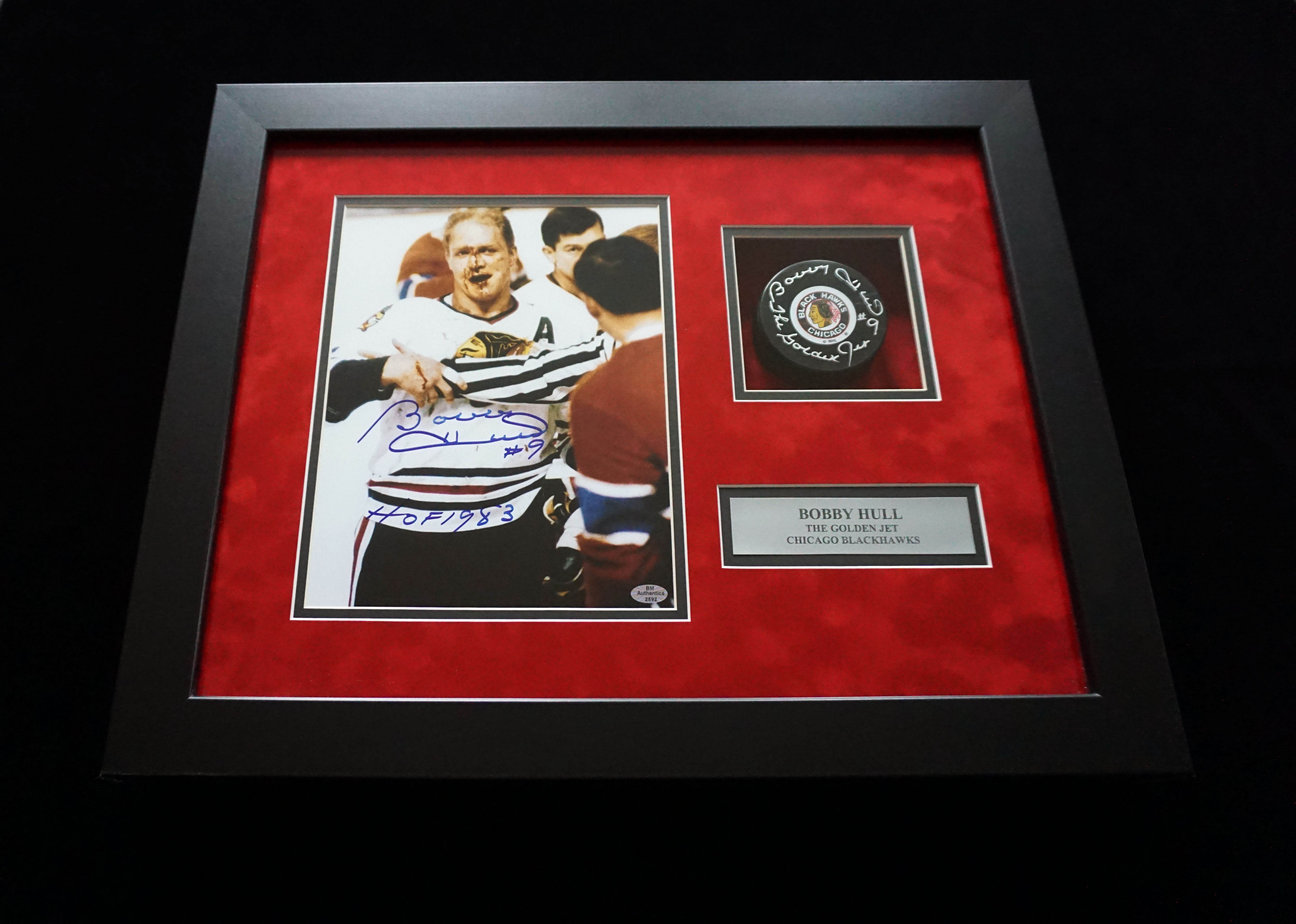 Bobby Hull Signed Jersey Inscribed 'The Golden Jet (Beckett